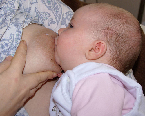 breast feeding picture